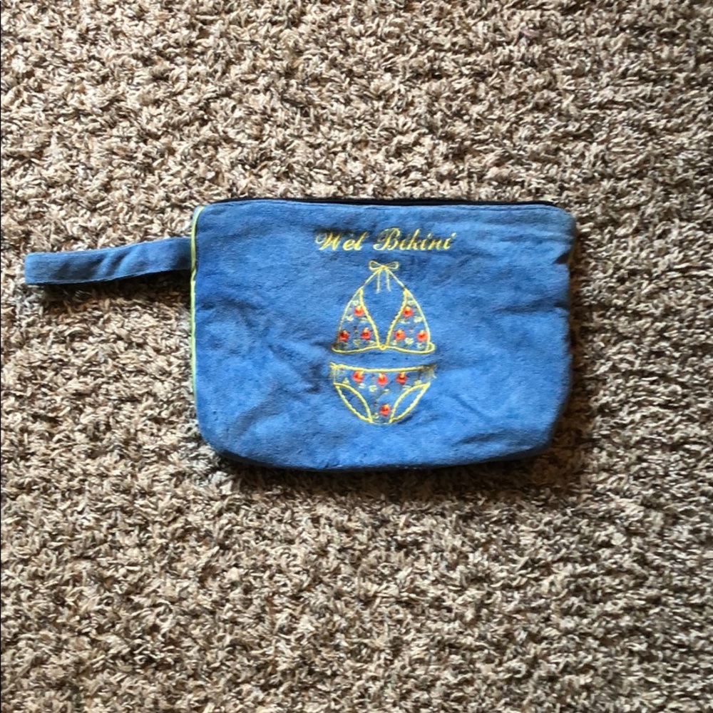 Bathing suit wet bag 
12L x 8W